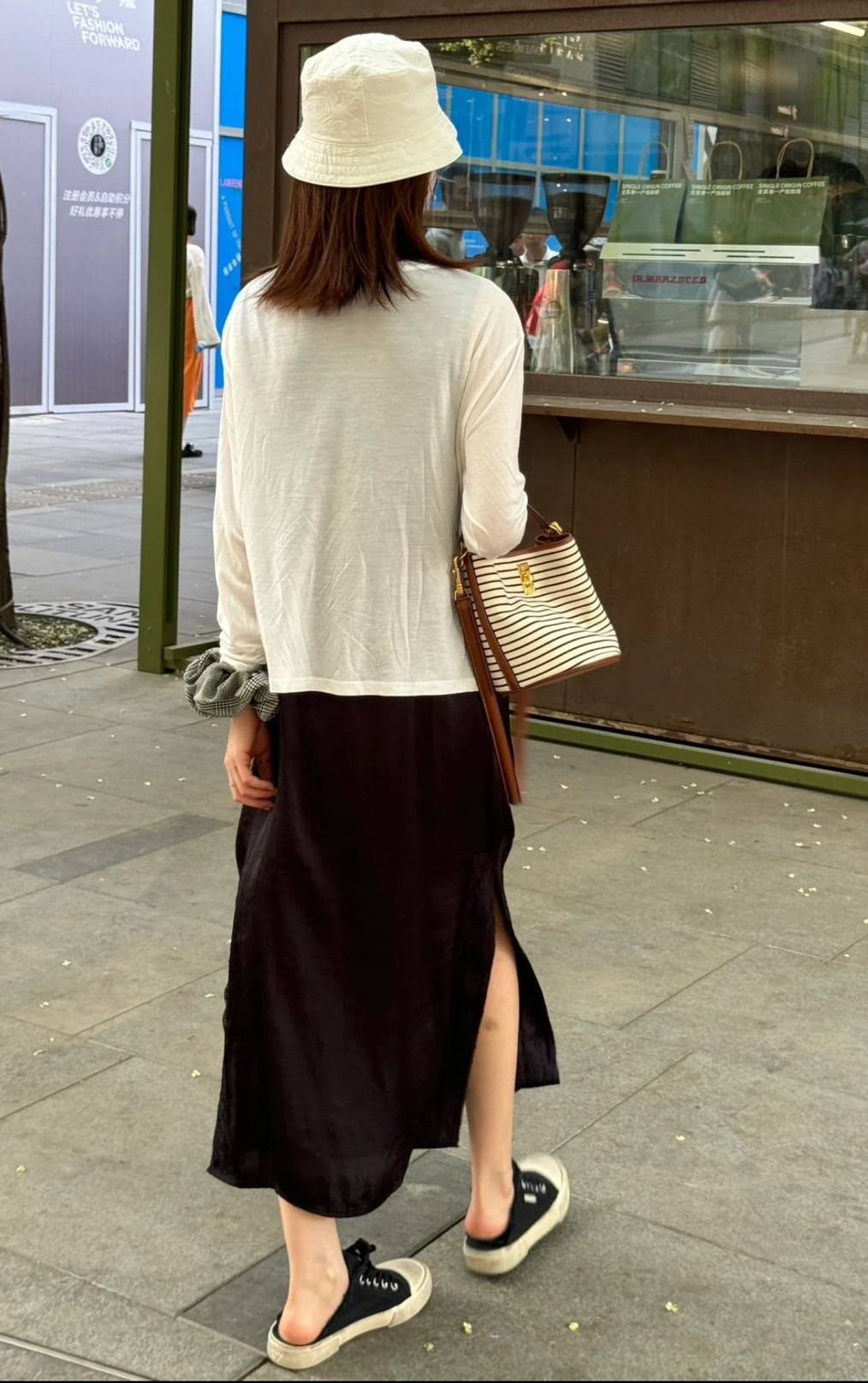 Celine Teen Bucket 16 條紋帆布水桶包