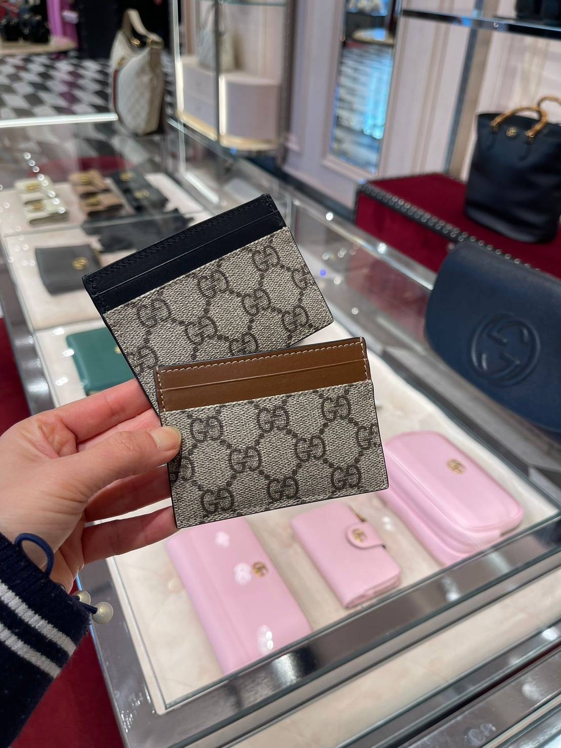 Gucci GG Supreme Monogram 卡片夾