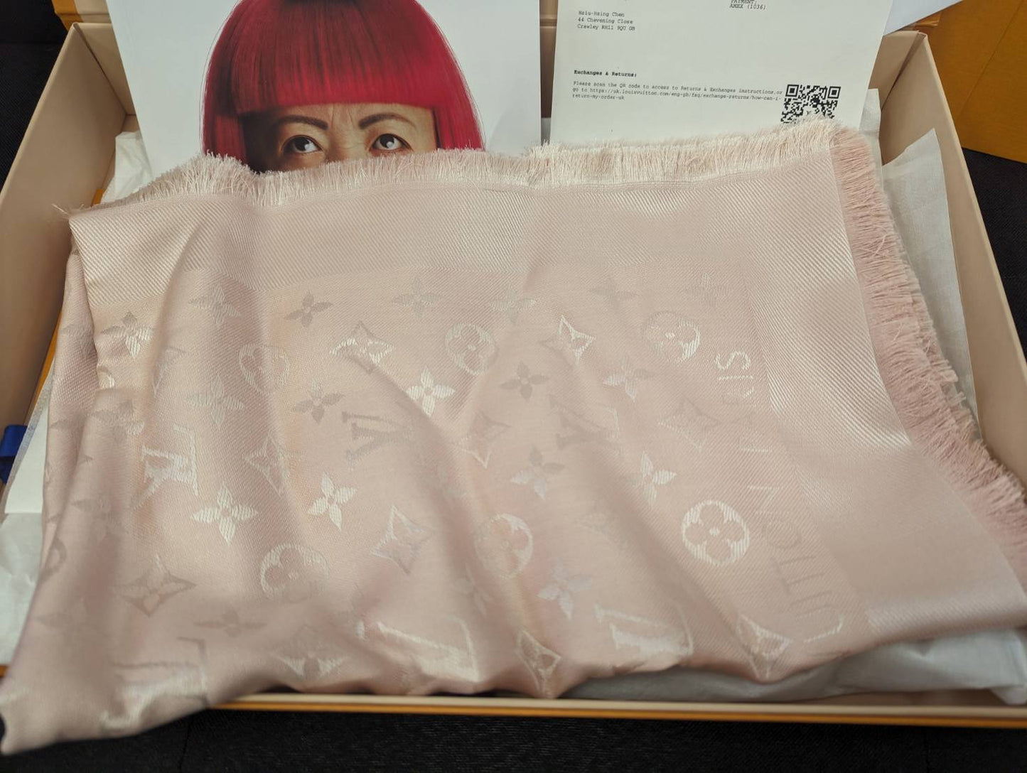 LV Monogram 經典披肩