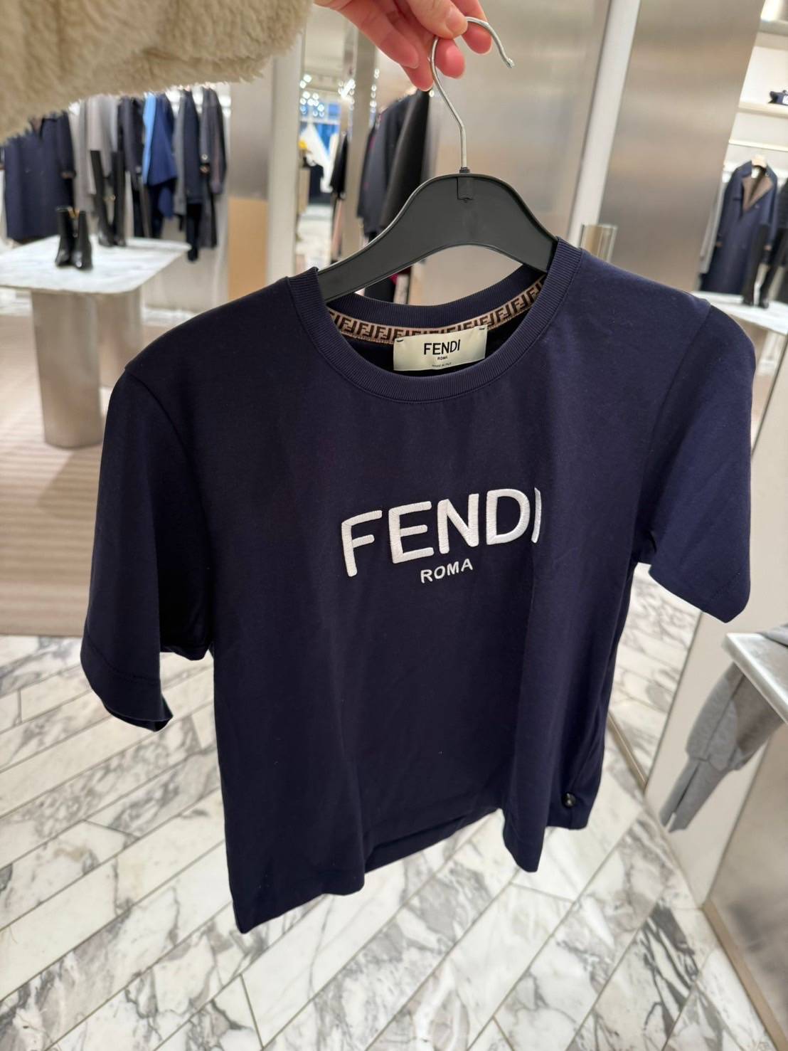 FENDI 短版T恤