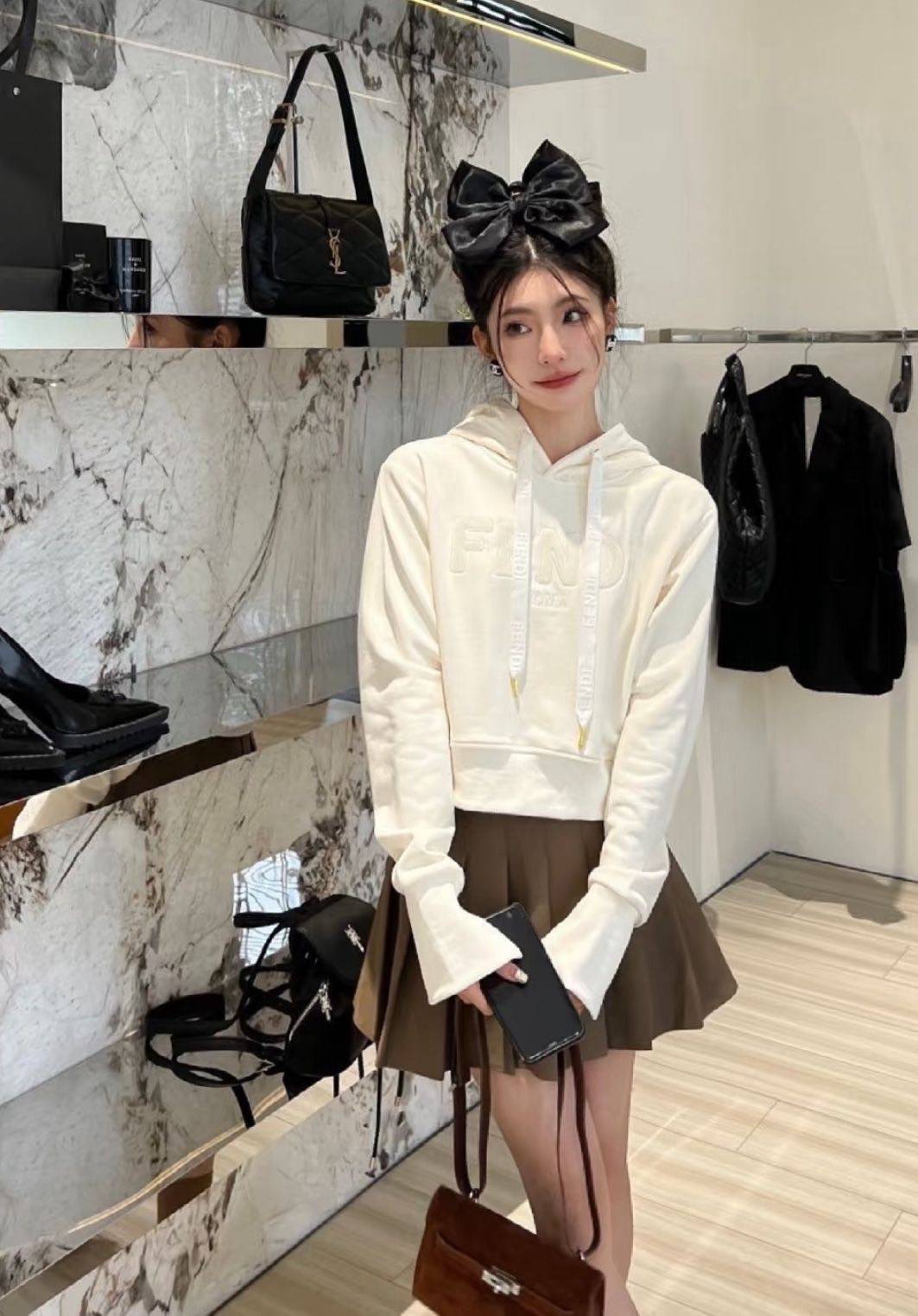 FENDI 奶油色連帽上衣