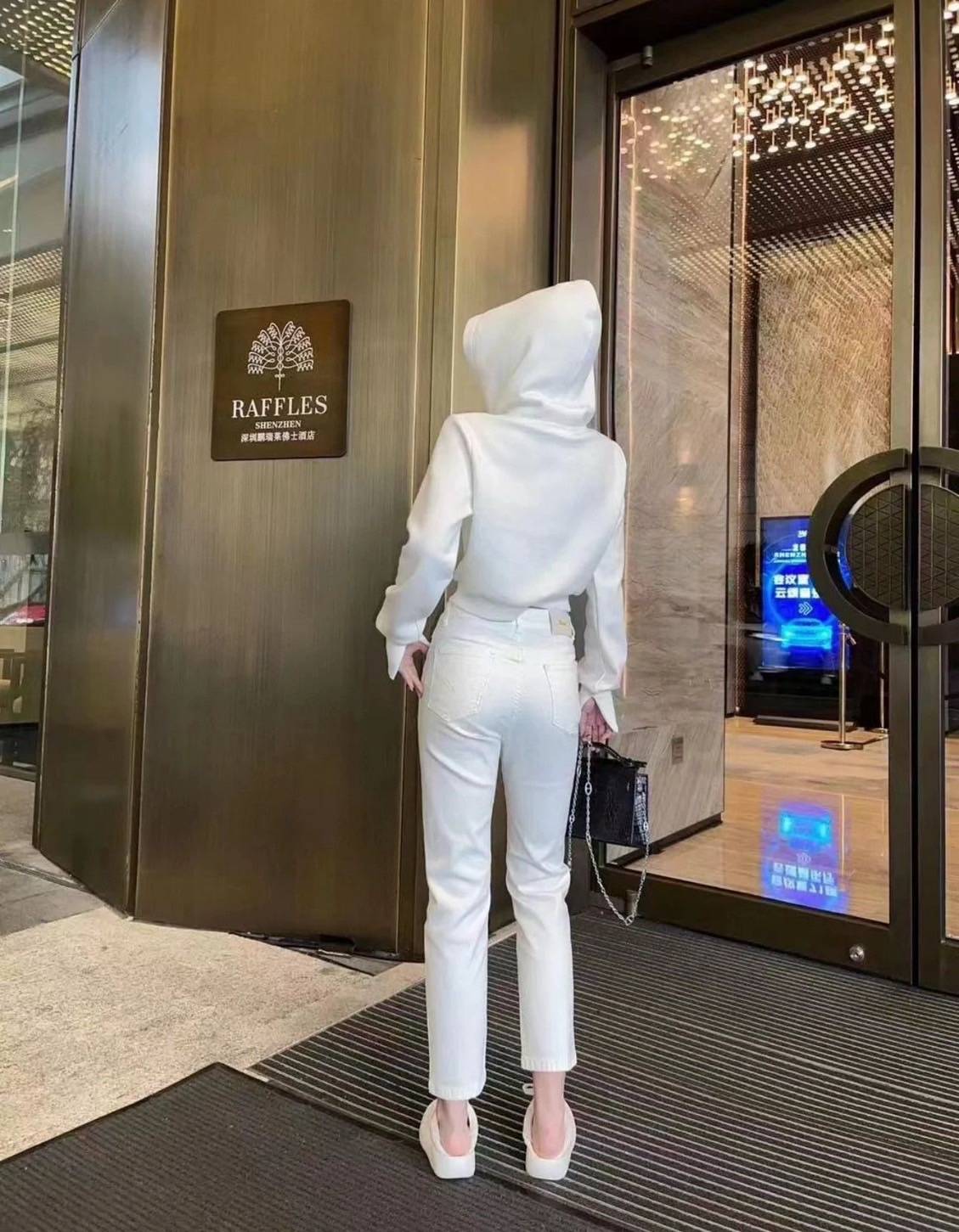 FENDI 奶油色連帽上衣