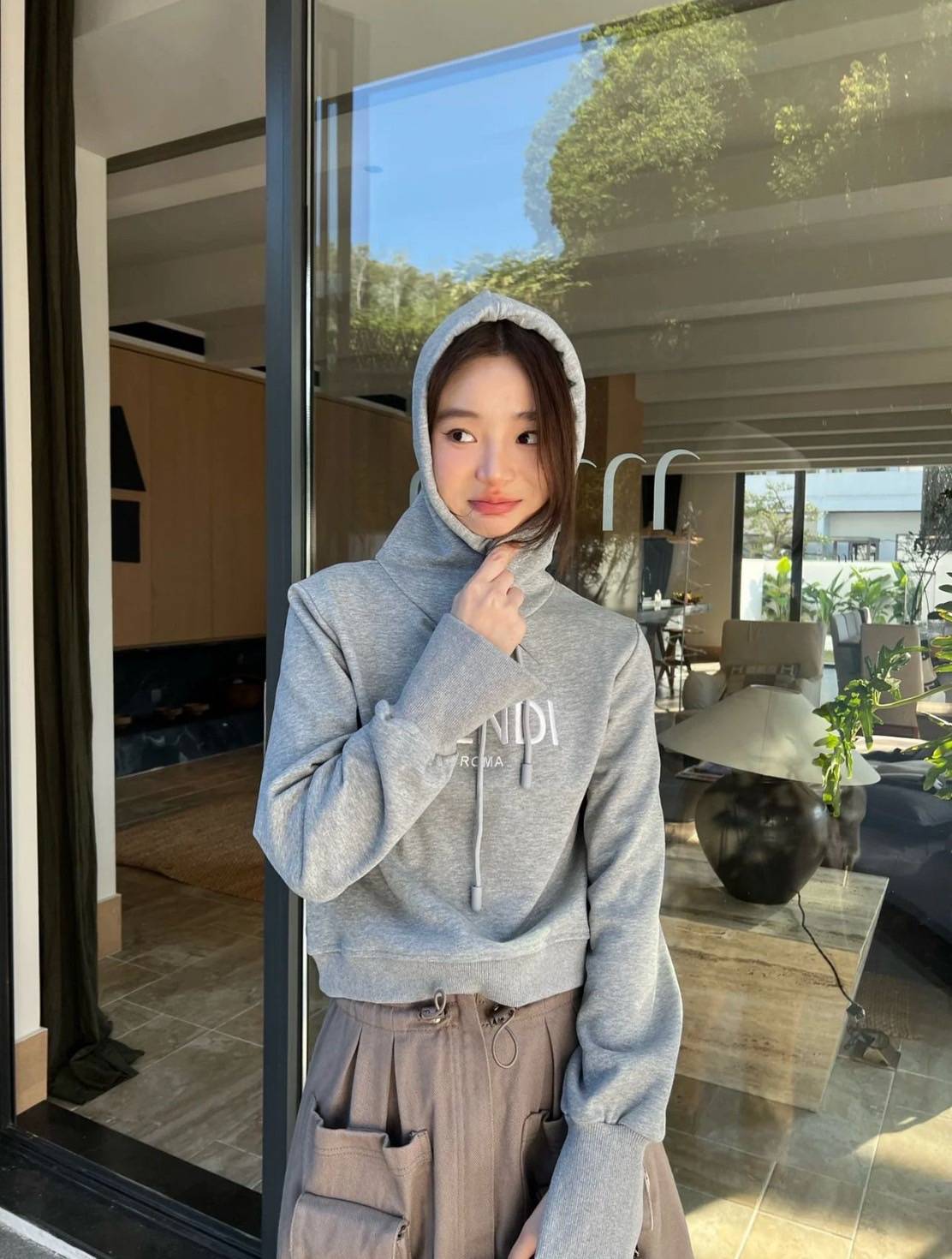 FENDI 灰色連帽上衣