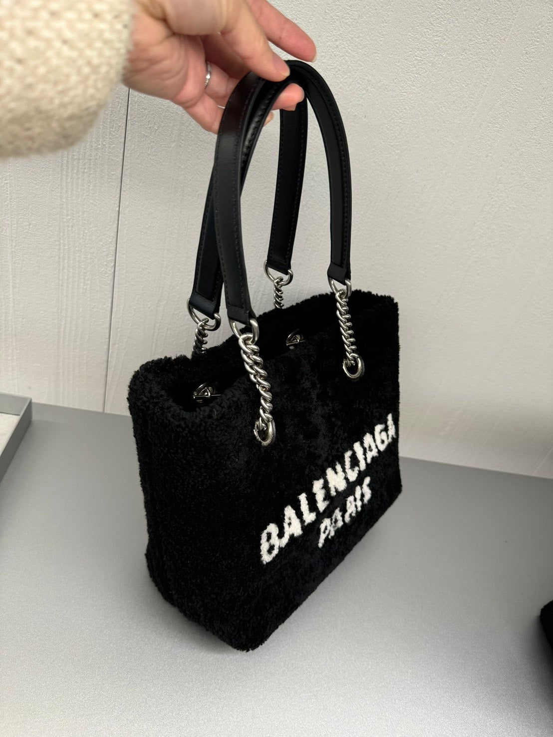 Balenciaga 小羊皮托特包