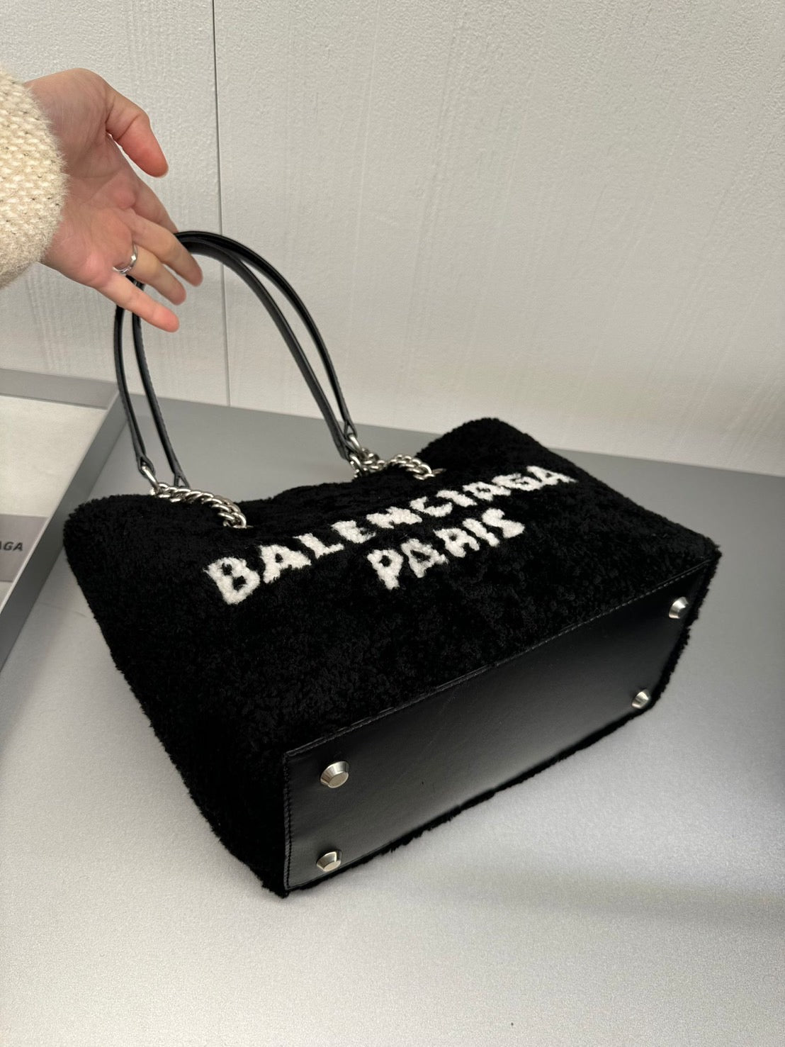Balenciaga 小羊皮托特包