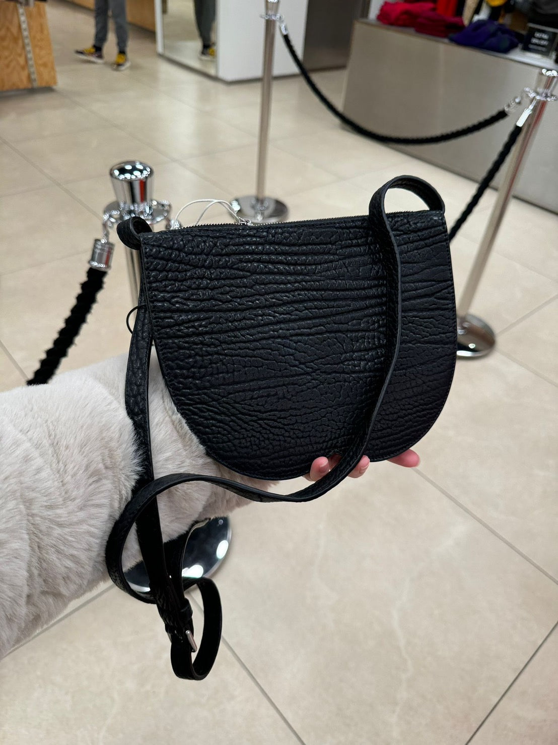 Burberry 國際象棋袋單肩包