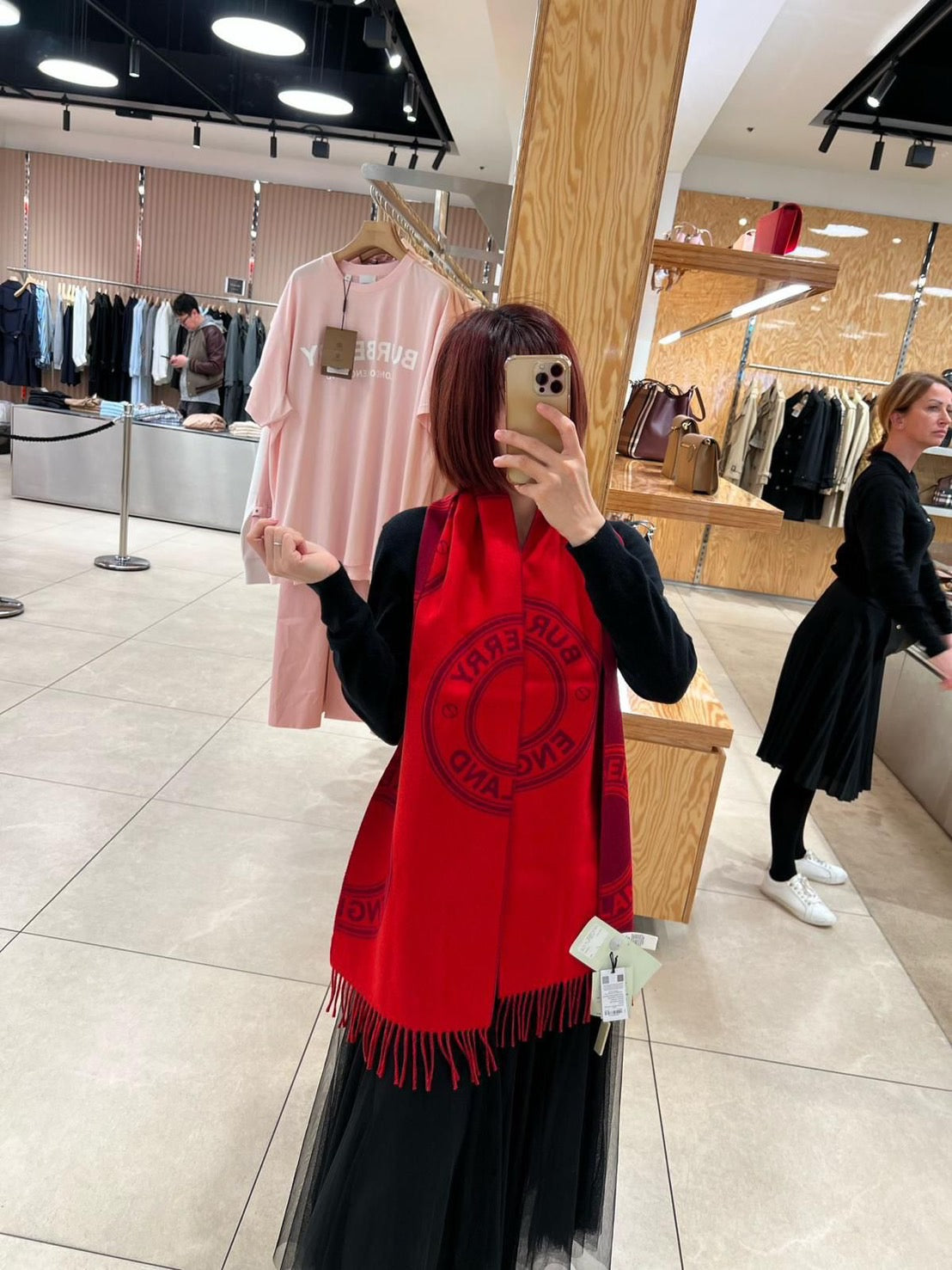 Burberry 大Logo 紅色羊毛圍巾