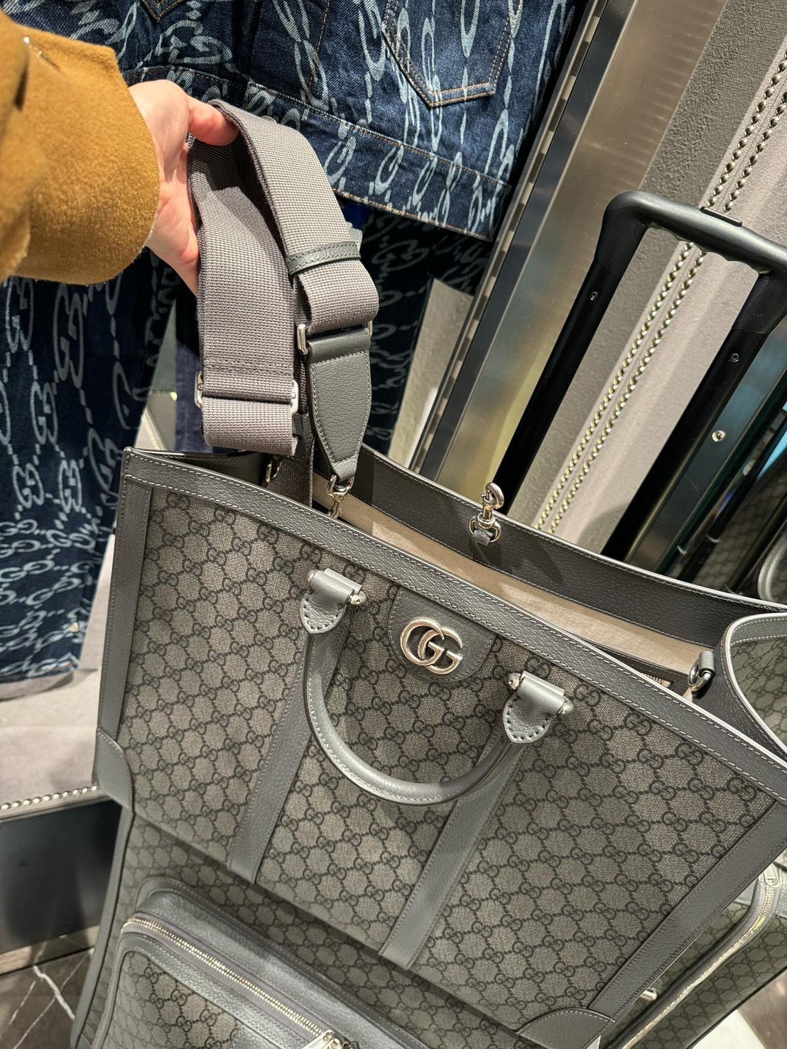 GUCCI GG Supreme Gucci Ophidia 大號手提包