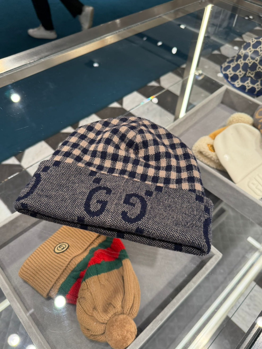 Gucci GG 雙面格紋羊毛毛線帽
