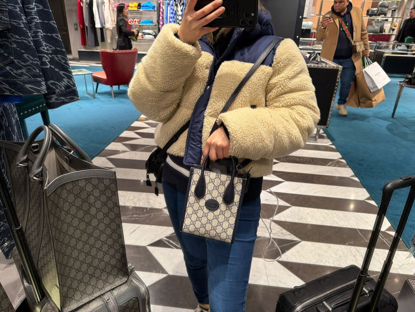 Gucci Mini GG Supreme Interlocking G 挎包